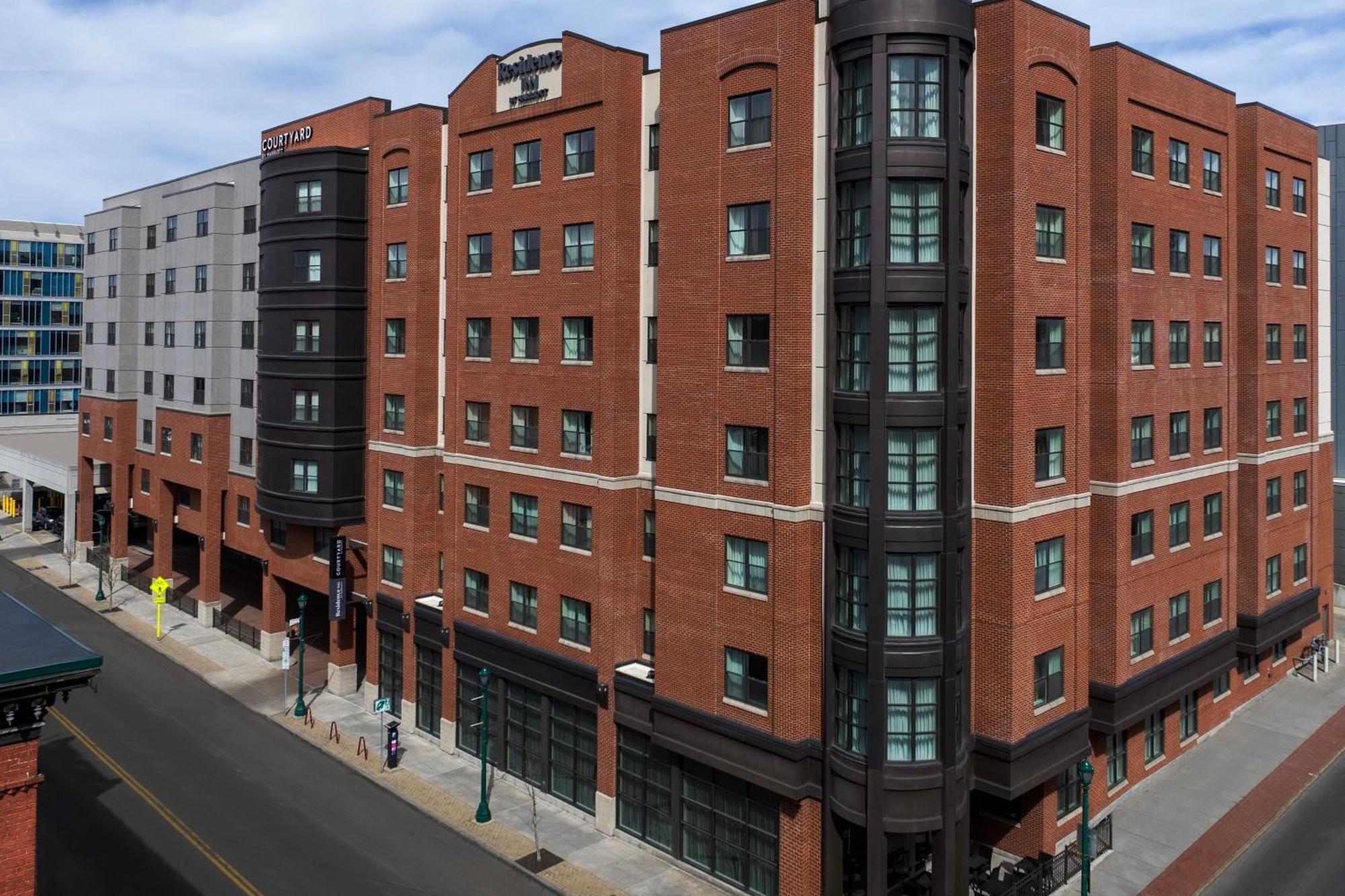 Courtyard By Marriott Syracuse Downtown At Armory Square Hotel Exterior photo